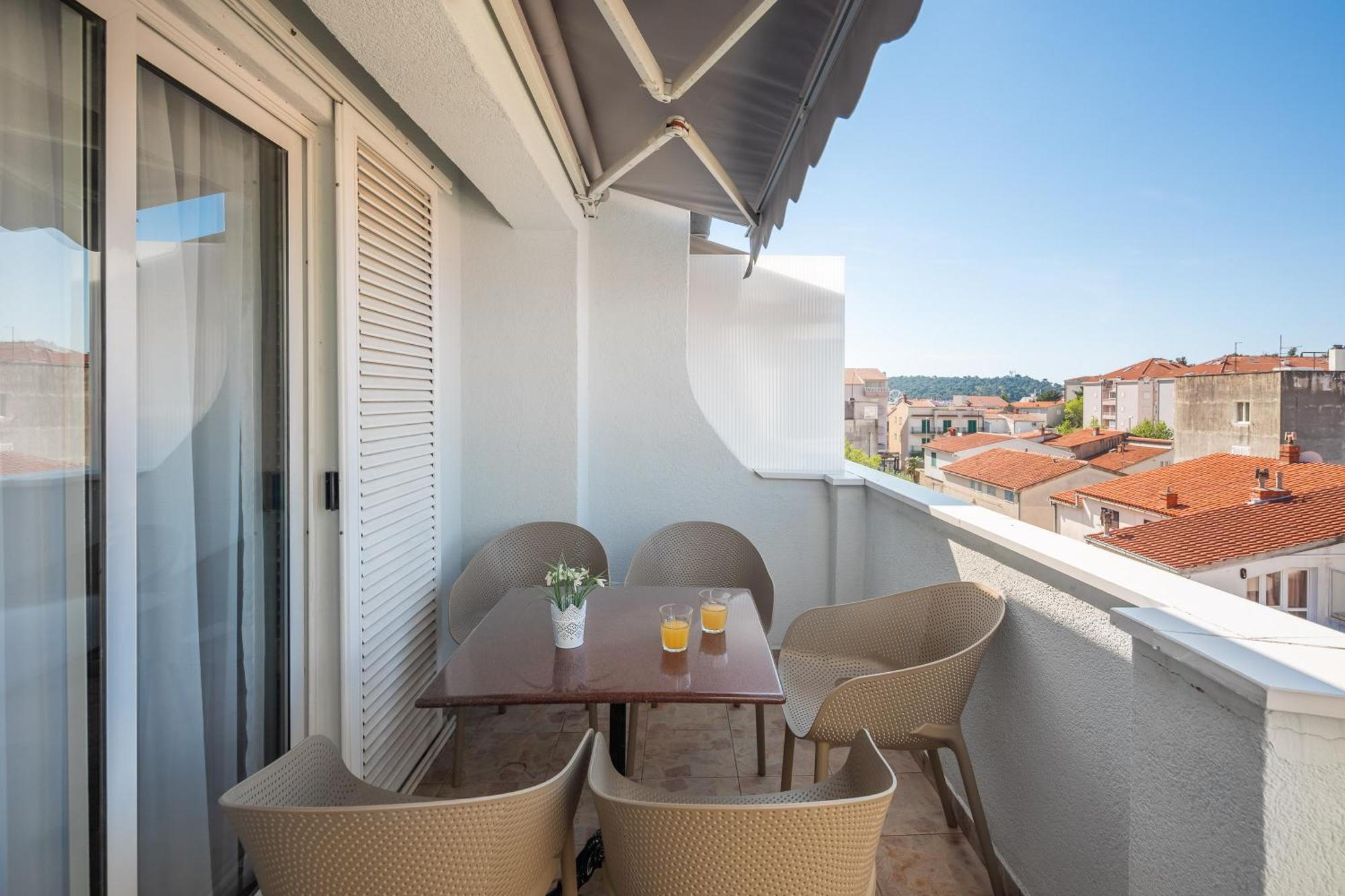 Magnolia Center Apartments Makarska Buitenkant foto